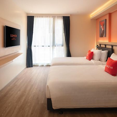Lumen Bangkok Udomsuk Station Hotel Екстериор снимка