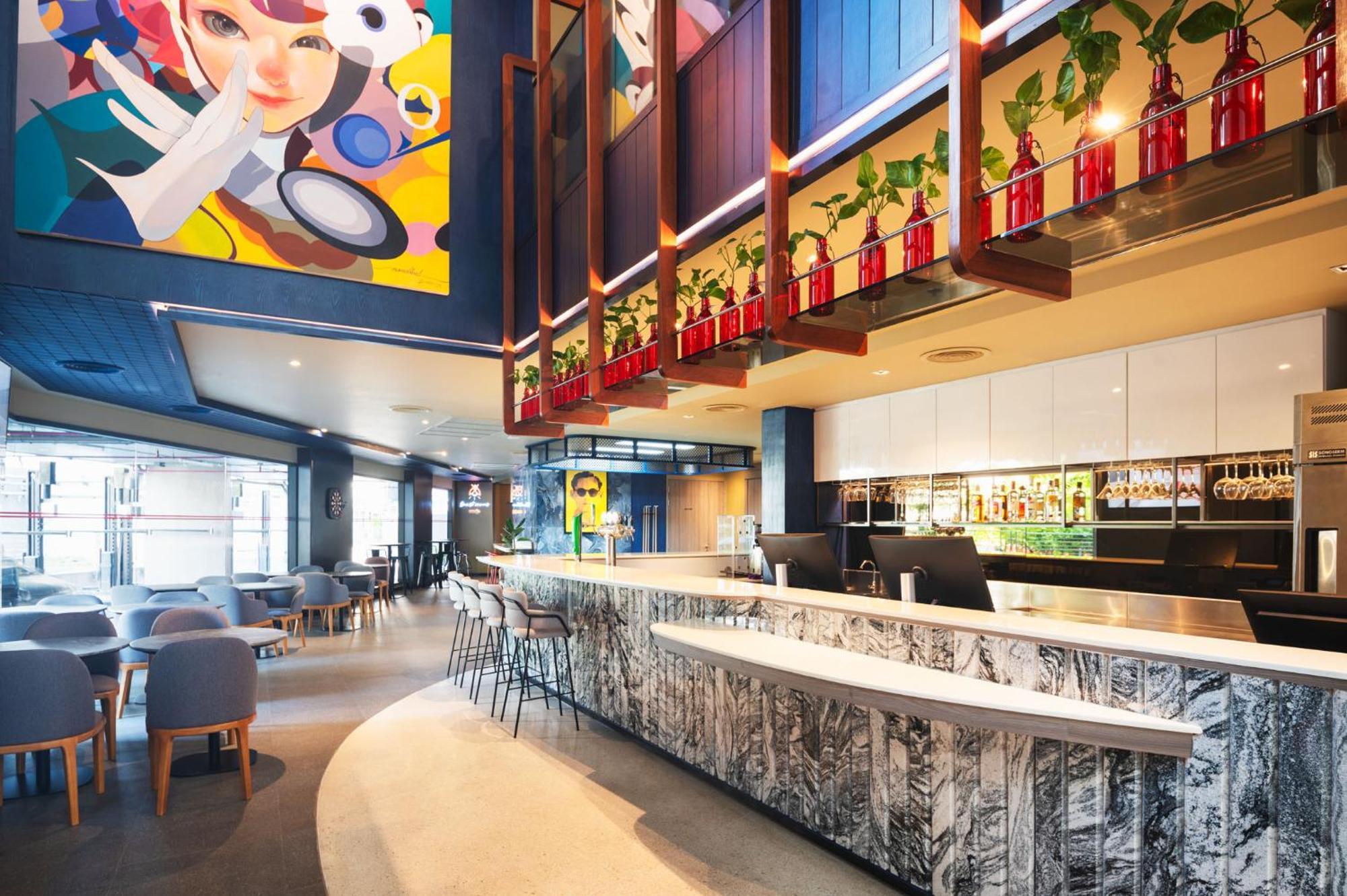 Lumen Bangkok Udomsuk Station Hotel Екстериор снимка