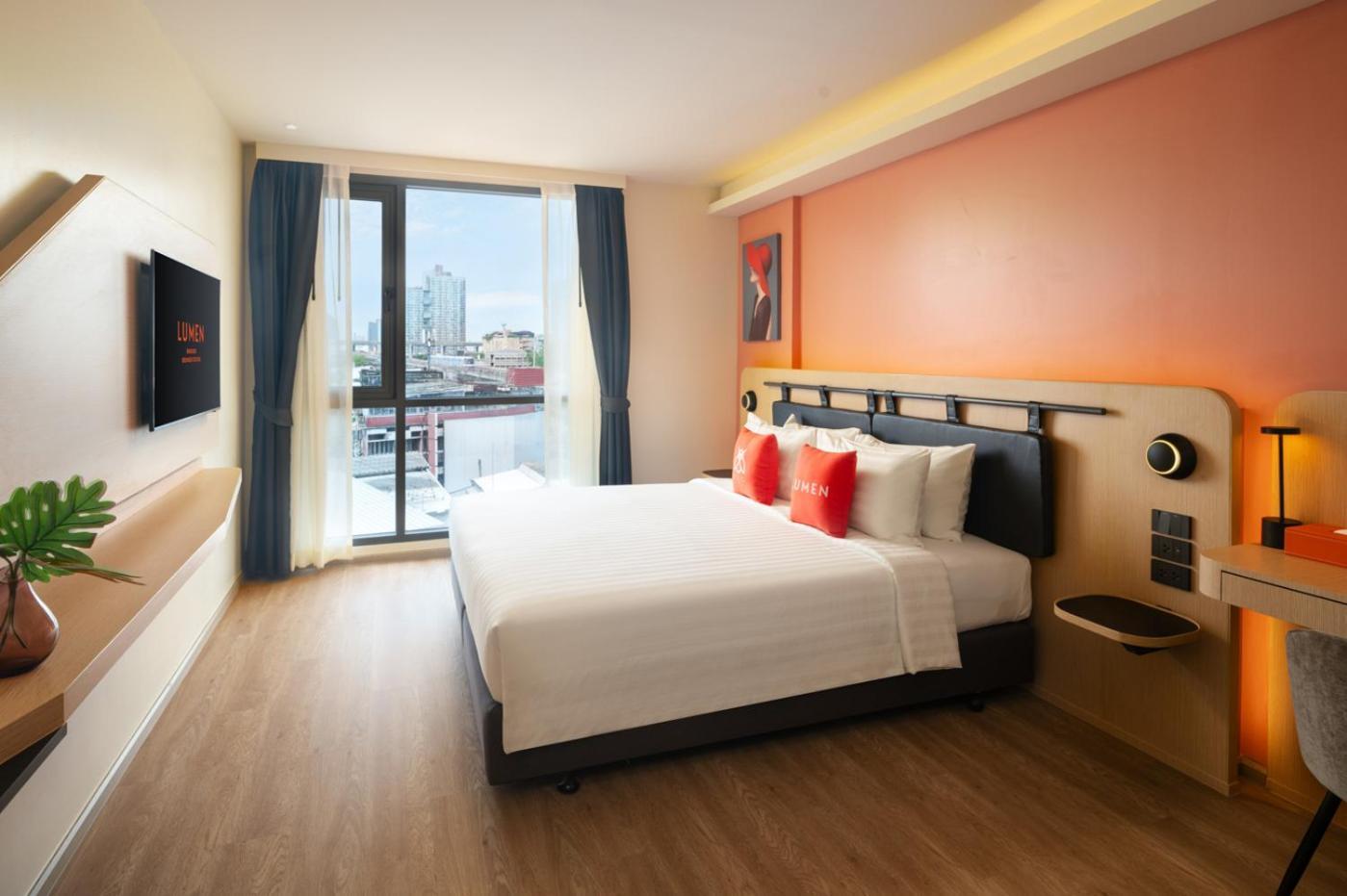 Lumen Bangkok Udomsuk Station Hotel Екстериор снимка