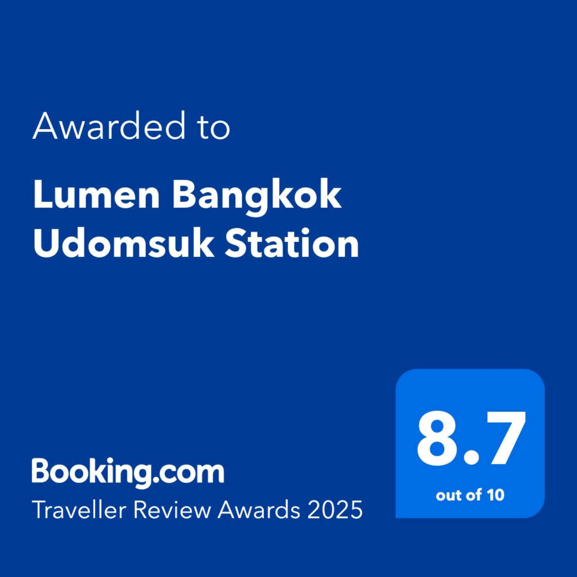 Lumen Bangkok Udomsuk Station Hotel Екстериор снимка